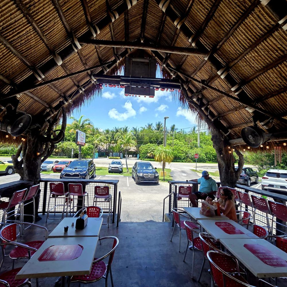 Pinecrest Bakery - Key Largo - Outdoor dining - Bakeries Near Me - Key Largo, Florida Pinecrest Bakery - Key Largo - Outdoor dining - Bakeries Near Me - Key Largo, Florida