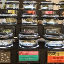 Leafy Peaks | Cannabis Dispensary in Waterford, NY