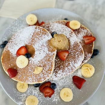 Everyday Eatery - Lemon Ricotta Hotcakes - Cafes Near Me - Irvine, California