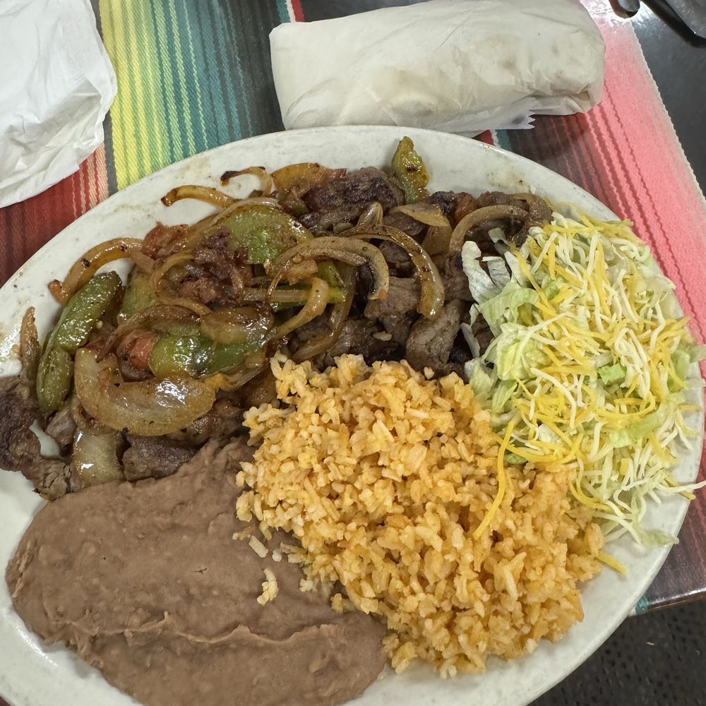 El Rancho Grande - Steak fajitas - Mexican Near Me - Saginaw, Michigan El Rancho Grande - Steak fajitas - Mexican Near Me - Saginaw, Michigan