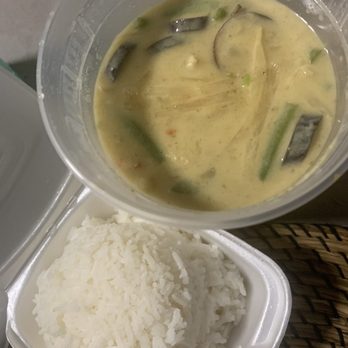 Thai Time - Green curry - Food Trucks Near Me - Austin, Texas