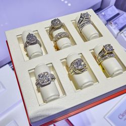 Helzberg Diamonds - Helzberg Diamonds