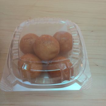 Umaga Bakehouse - Caricoa balls - Bakeries Near Me - Chicago, Illinois