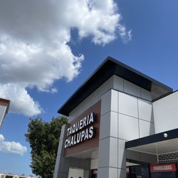 Taqueria Chalupas - Beautiful day at Chalupas!