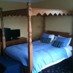 Thornloe Guest House - Room 2 with a Sea View