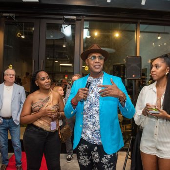 Gallery Anderson Smith - Opening night - Art Galleries Near Me