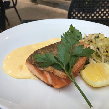 Willow Room - The Salmon - Wine Bars Near Me - Chicago, Illinois Willow Room - The Salmon - Wine Bars Near Me - Chicago, Illinois