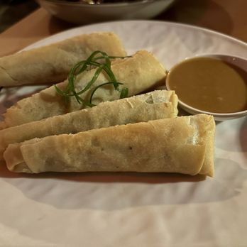 Myers & Chang - Crispy Salmon Roll - Asian Fusion Near Me - Boston, Massachusetts