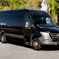 Peak Limo - Mercedes Executive Sprinter (13-14 pax)