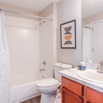 The Reserve at Glenbridge by GoldOller - Family friendly apartments Cincinnati, OH - Apartments Near Me - Cincinnati, Ohio The Reserve at Glenbridge by GoldOller - Family friendly apartments Cincinnati, OH - Apartments Near Me - Cincinnati, Ohio