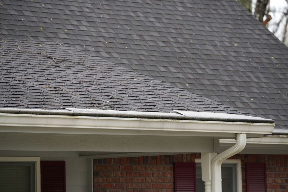 Slide of Finley's Roofing