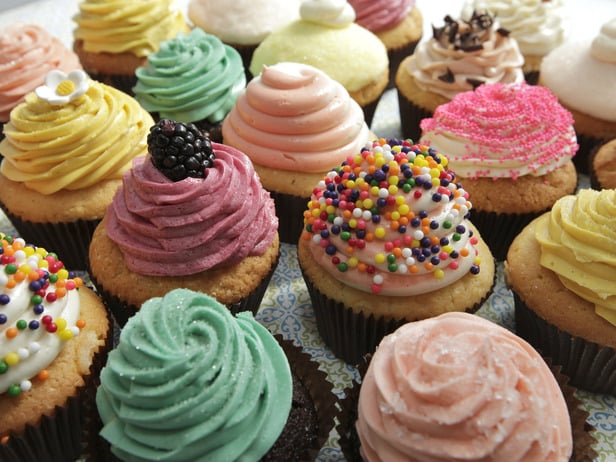 Mrs. Felix's Cupcakes Logo