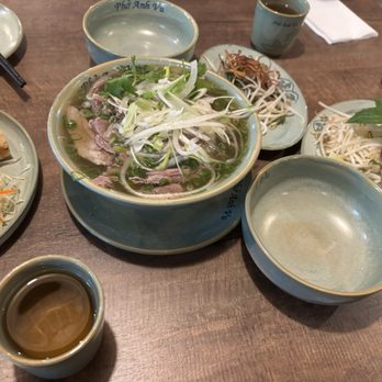 Pho Anh Vu - Vietnamese Near Me - Vancouver, British Columbia