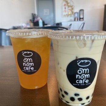 Om Nom Cafe - Passion fruit green tea and jasmine green milk tea - Vietnamese Near Me - Richmond, Texas