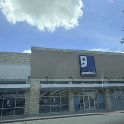 Goodwill Thrift Store & Donation Center - Fairmont - Storefront