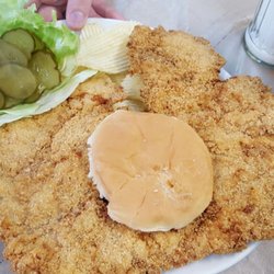 Meme's Pantry - Tenderloin with chips