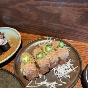 Santō - Spicy tuna crispy rice - Japanese Near Me - Los Angeles, California Santō - Spicy tuna crispy rice - Japanese Near Me - Los Angeles, California
