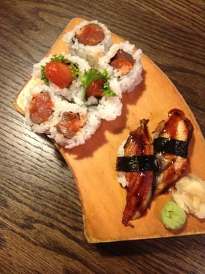 Hi Dozo Sushi by null
