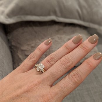 Q-H Nails Spa - Number 79 dip powder - Nail Salons Near Me - Tracy, California