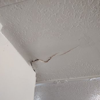 Southern Management Rentals - this is the celling above the kitchen has been like this since we moved in. was even noticed by one of their inspectors still there. - Property Management Near Me - Glen Rock, Pennsylvania Southern Management Rentals - this is the celling above the kitchen has been like this since we moved in. was even noticed by one of their inspectors still there. - Property Management Near Me - Glen Rock, Pennsylvania