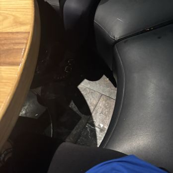BJ's Restaurant & Brewhouse - Why the bus boy was recleaning booth - New American Near Me - Palmdale, California BJ's Restaurant & Brewhouse - Why the bus boy was recleaning booth - New American Near Me - Palmdale, California