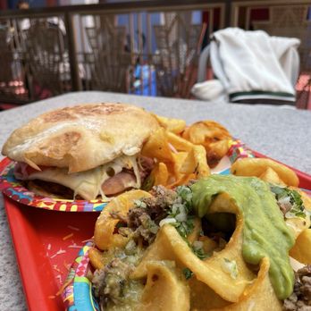 Award Wieners - Milanesa Torta, Carne Asada Fríes - Hot Dogs Near Me - Anaheim, California Award Wieners - Milanesa Torta, Carne Asada Fríes - Hot Dogs Near Me - Anaheim, California