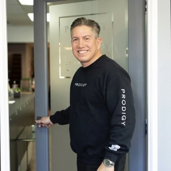 Prodigy Chiro Care and Spinal Decompression - Dr Carlos Rodriguez, DC - Chiropractors Near Me - Santa Monica, California Prodigy Chiro Care and Spinal Decompression - Dr Carlos Rodriguez, DC - Chiropractors Near Me - Santa Monica, California