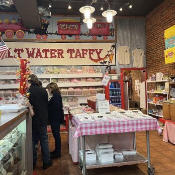 Tremblays Sweet Shop - Salt Water Taffy and Chocolates - Candy Stores Near Me - Stillwater, Minnesota Tremblays Sweet Shop - Salt Water Taffy and Chocolates - Candy Stores Near Me - Stillwater, Minnesota