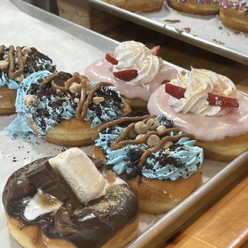 Five-O Donut - Coffee & Tea Near Me - Bradenton, Florida