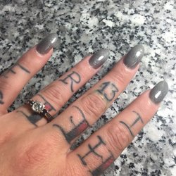 Days Nail and Skin Care - Mood polish and full set by Anne