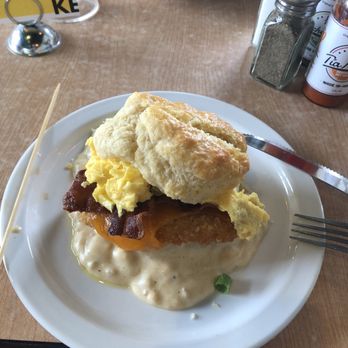 Sweet Lake Biscuits & Limeade - Hoss - Breakfast & Brunch Near Me - Draper, Utah Sweet Lake Biscuits & Limeade - Hoss - Breakfast & Brunch Near Me - Draper, Utah
