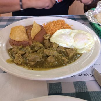 Villa Basque Café - Chili verde breakfast - Delis Near Me - Carson City, Nevada