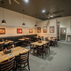 The Biscuit Basket - Dining Room