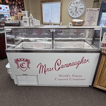 Mrs Cavanaugh's Chocolates & Ice Cream - Ice cream! Yum! The bubblegum has bubblegum pieces! - Candy Stores Near Me - Bountiful, Utah Mrs Cavanaugh's Chocolates & Ice Cream - Ice cream! Yum! The bubblegum has bubblegum pieces! - Candy Stores Near Me - Bountiful, Utah