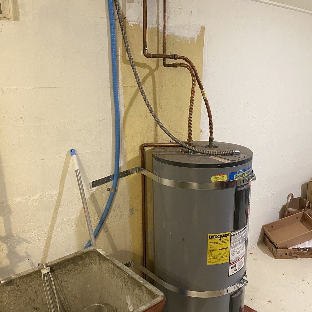 Oregon Plumbing - Old water heater, for comparison. - Plumbing Near Me - Newberg, Oregon Oregon Plumbing - Old water heater, for comparison. - Plumbing Near Me - Newberg, Oregon
