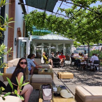 Vinum - Wine Bars Near Me - Vila Nova de Gaia, 13 Vinum - Wine Bars Near Me - Vila Nova de Gaia, 13
