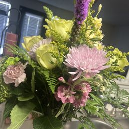 Flower arrangement Flower arrangement