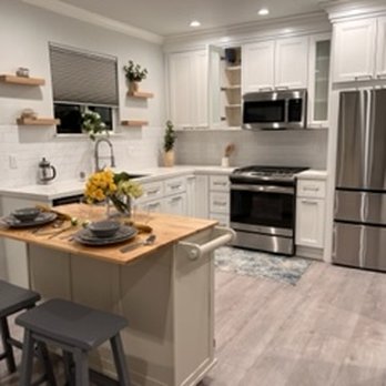 LG Builders - Molding - recessed lights - flooring - General Contractors Near Me - North Hollywood, California