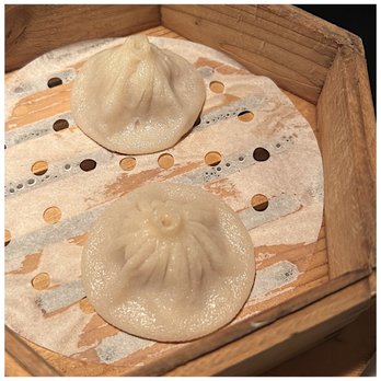 Cheli - Xiao Lung Bao (soup dumplings) - Shanghainese Near Me - New York, New York Cheli - Xiao Lung Bao (soup dumplings) - Shanghainese Near Me - New York, New York