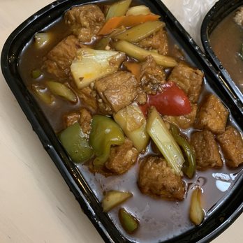 Triple Crown Restaurant - Sizzling Kung Pao Tofu - Dim Sum Near Me - Chicago, Illinois Triple Crown Restaurant - Sizzling Kung Pao Tofu - Dim Sum Near Me - Chicago, Illinois