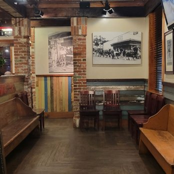 Dons Seafood - Denham Springs - Right when you walk in 05/2022 - Seafood Near Me - Denham Springs, Louisiana Dons Seafood - Denham Springs - Right when you walk in 05/2022 - Seafood Near Me - Denham Springs, Louisiana