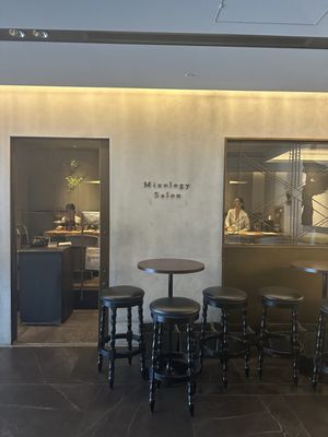 MIXOLOGY SALON by null