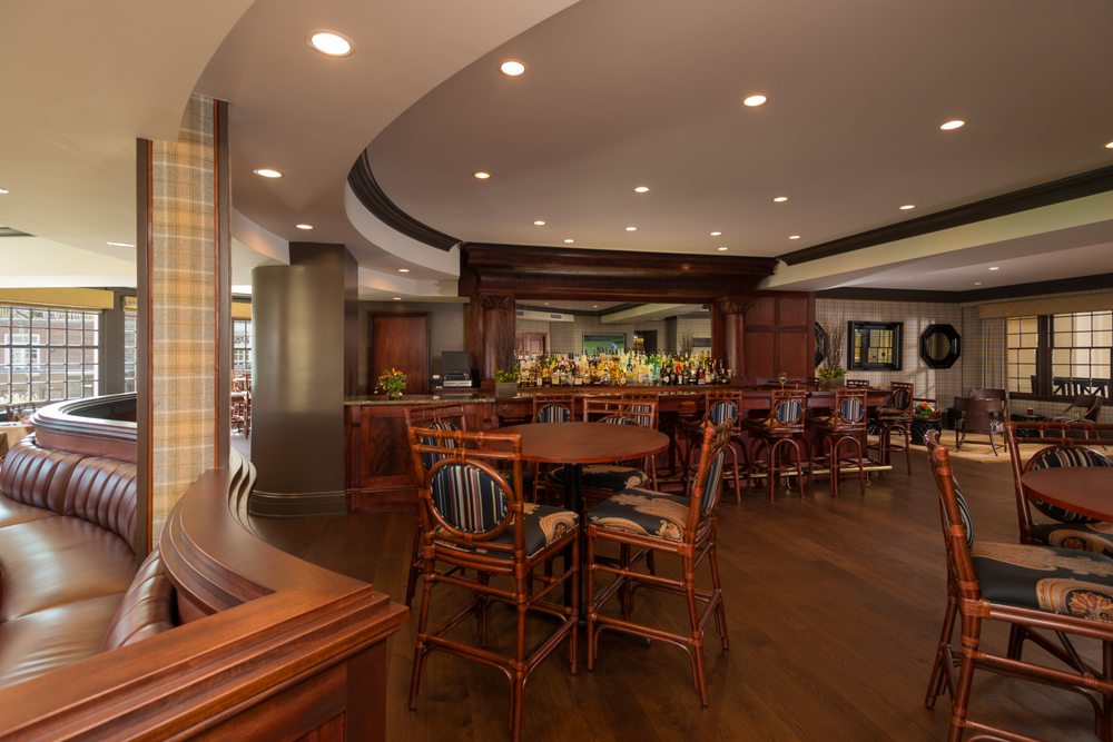 HAWKEYE BAR & GRILL Updated September 2024 114 Photos & 187 Reviews