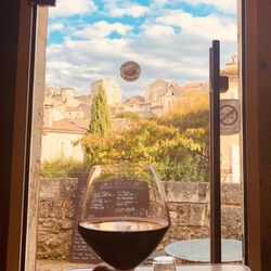 L'Antre Deux Verres - Cozy place, amazing food, lovely people!!!! This is a must.