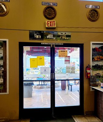 3 Sisters Restaurant by null