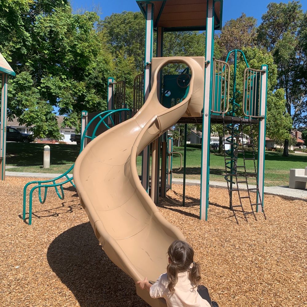 Dana Crest Park - This is open but you won't be able to climb up with littles ones - Parks Near Me - Dana Point, California Dana Crest Park - This is open but you won't be able to climb up with littles ones - Parks Near Me - Dana Point, California
