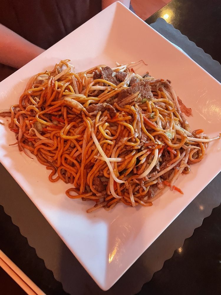 NOODLES 102 Updated June 2024 179 Photos & 307 Reviews 102 Ives