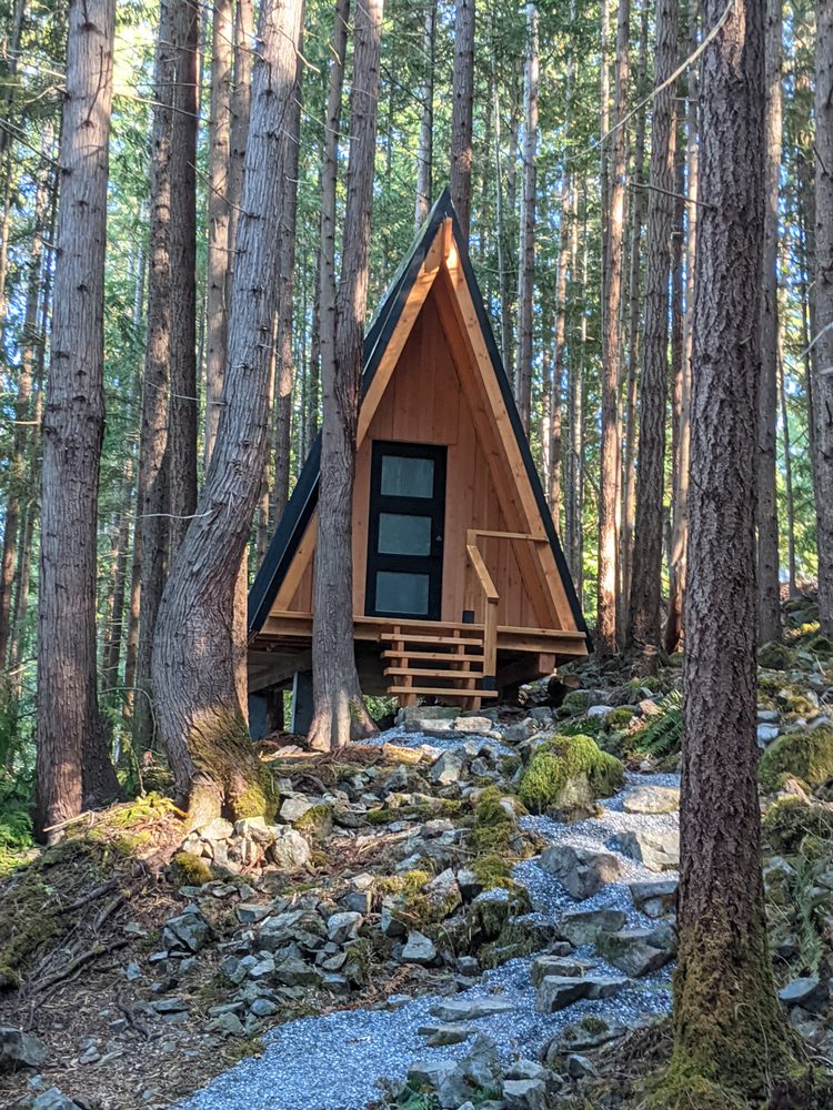 ROCKY VALLEY TINY HOMES Updated September 2024 18 Photos 1947