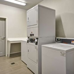 Holiday Inn Express Kenedy - Recreational Facility
