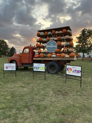 Bloomsbury Farm by null